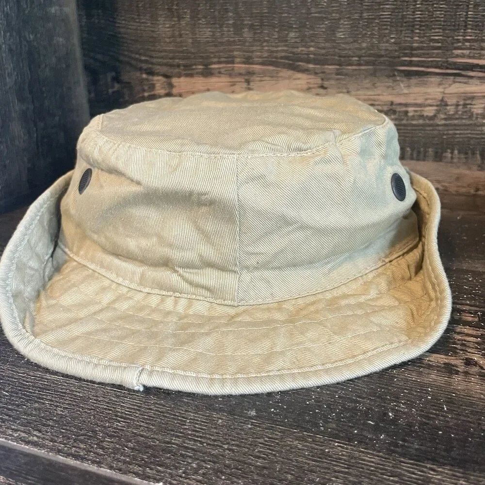 Vintage Northwest Coast Alaska Fishing Hat Orca Native Art, Flag, Walrus Pins
